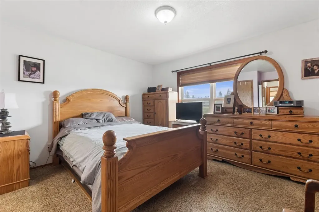 125 Grizzly Claw Trail Kalispell MT 59901