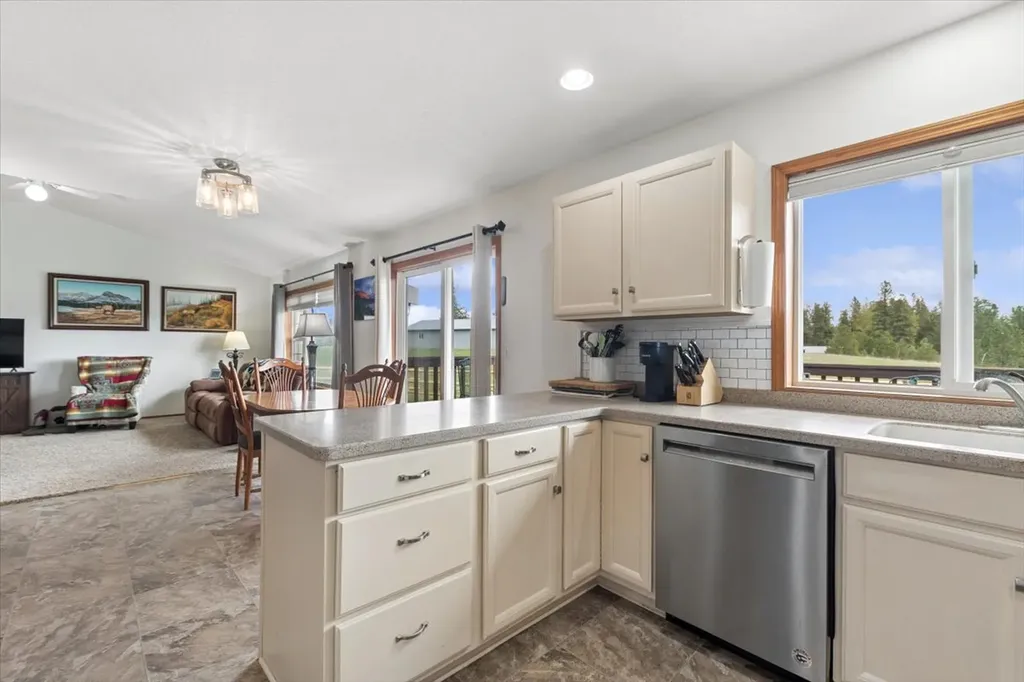 125 Grizzly Claw Trail Kalispell MT 59901