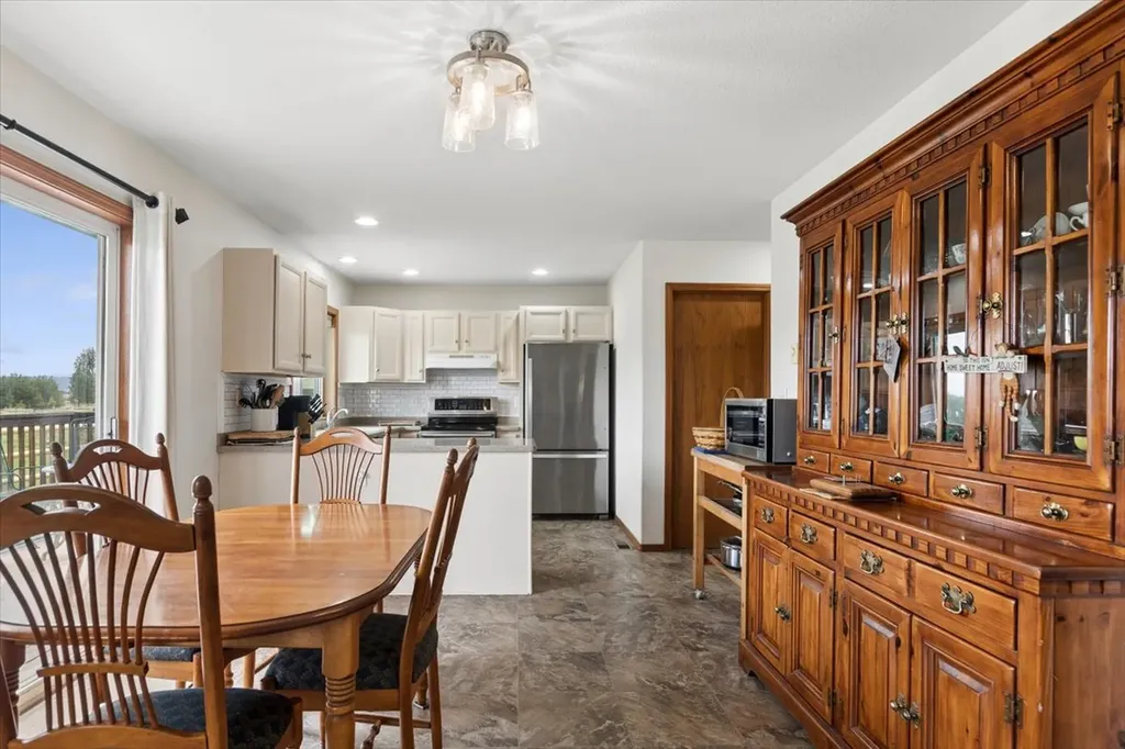 125 Grizzly Claw Trail Kalispell MT 59901