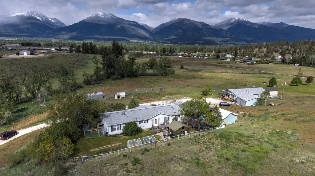 4721 Teddy Bear Lane Stevensville MT 59870