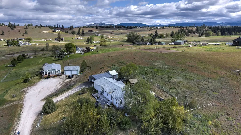 4721 Teddy Bear Lane Stevensville MT 59870