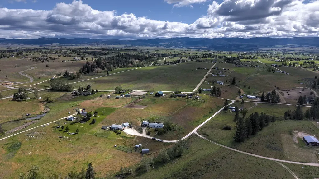 4721 Teddy Bear Lane Stevensville MT 59870