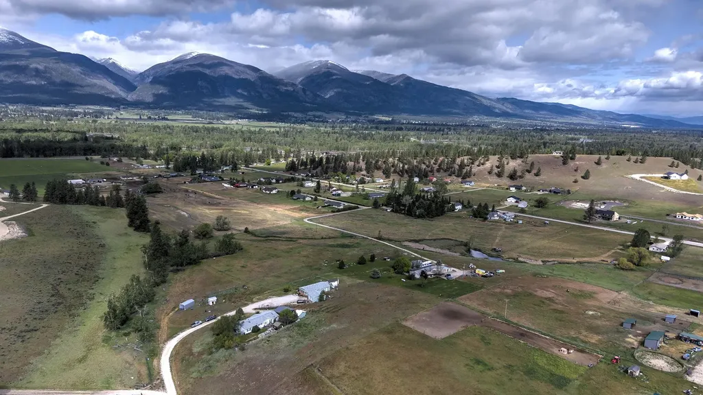 4721 Teddy Bear Lane Stevensville MT 59870