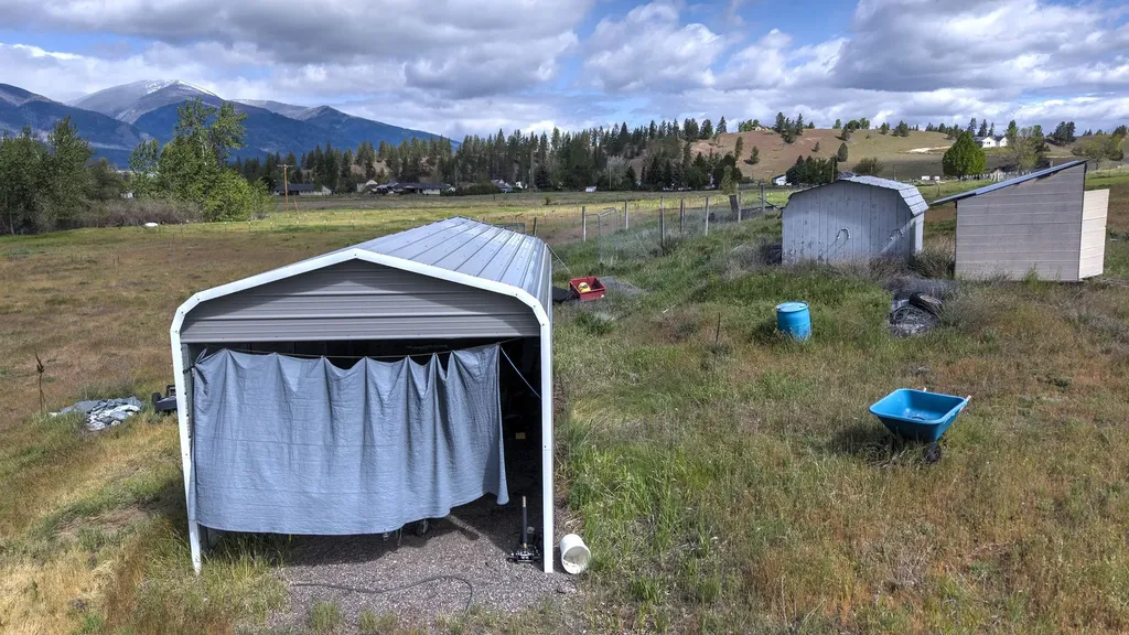 4721 Teddy Bear Lane Stevensville MT 59870