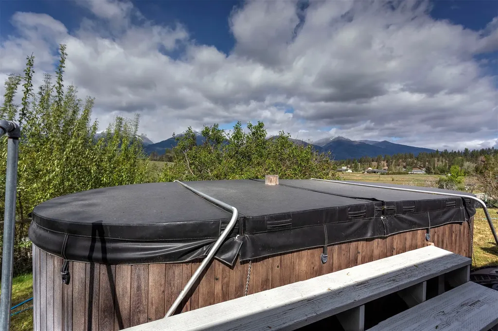 4721 Teddy Bear Lane Stevensville MT 59870