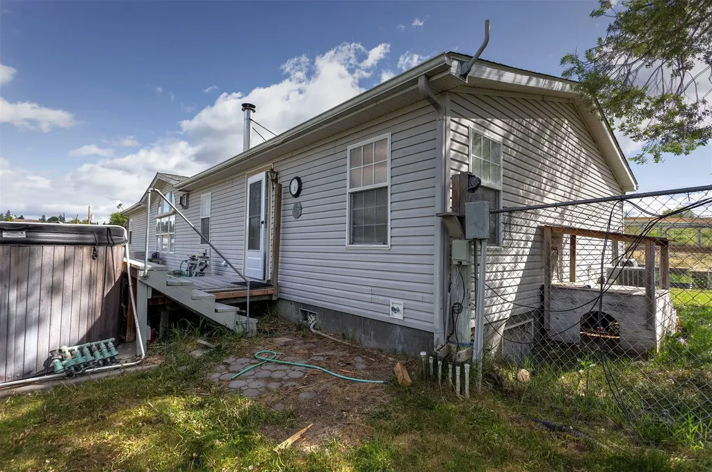 4721 Teddy Bear Lane Stevensville MT 59870