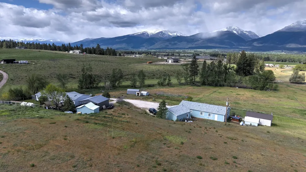 4721 Teddy Bear Lane Stevensville MT 59870