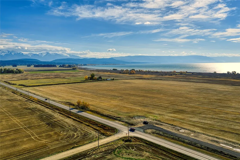 1040 Mount Highway 82 Somers MT 59932