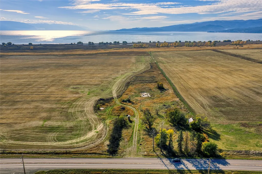 1040 Mt Highway 82 Somers MT 59932