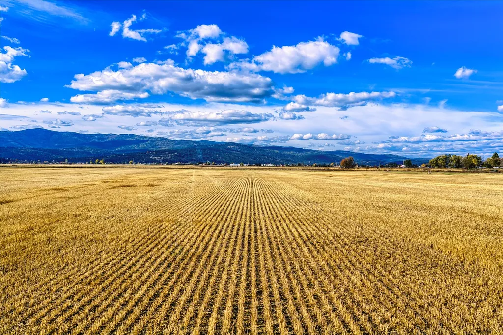 Nhn Mt Highway 82 Somers MT 59932