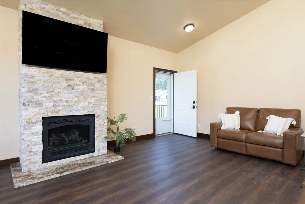 29 Shoreline Drive Thompson Falls MT 59873