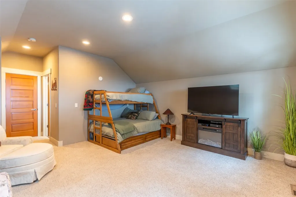 935 Pack Rat Lane Whitefish MT 59937