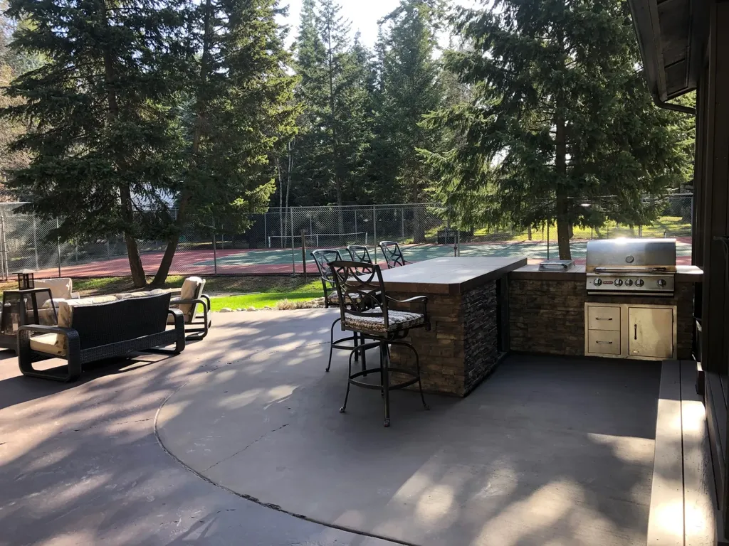 935 Pack Rat Lane Whitefish MT 59937