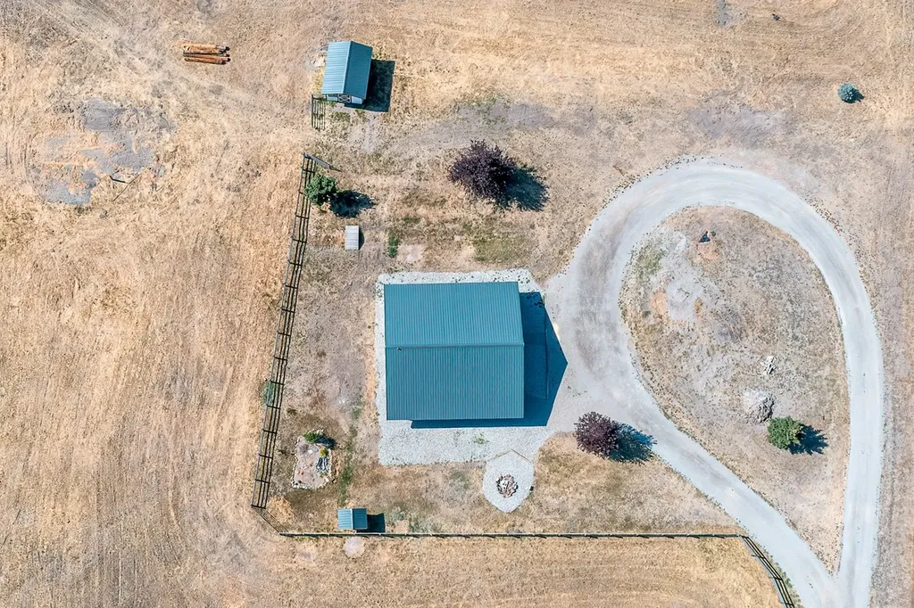 84 Hillside Lane Eureka MT 59917