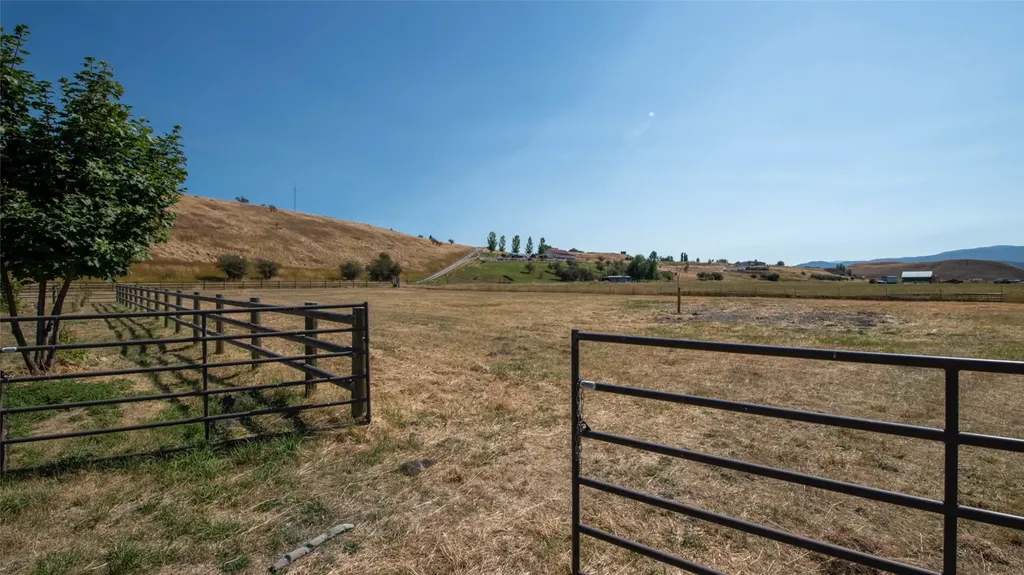 84 Hillside Lane Eureka MT 59917