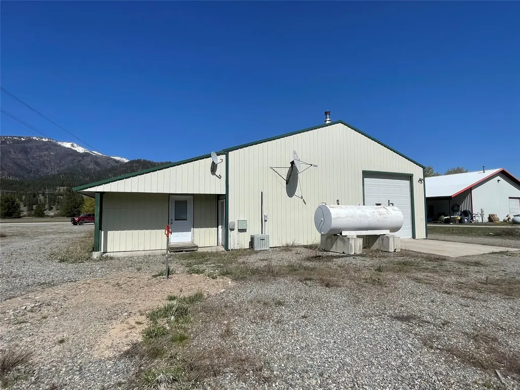 2718 Tradewinds Way Thompson Falls MT 59873