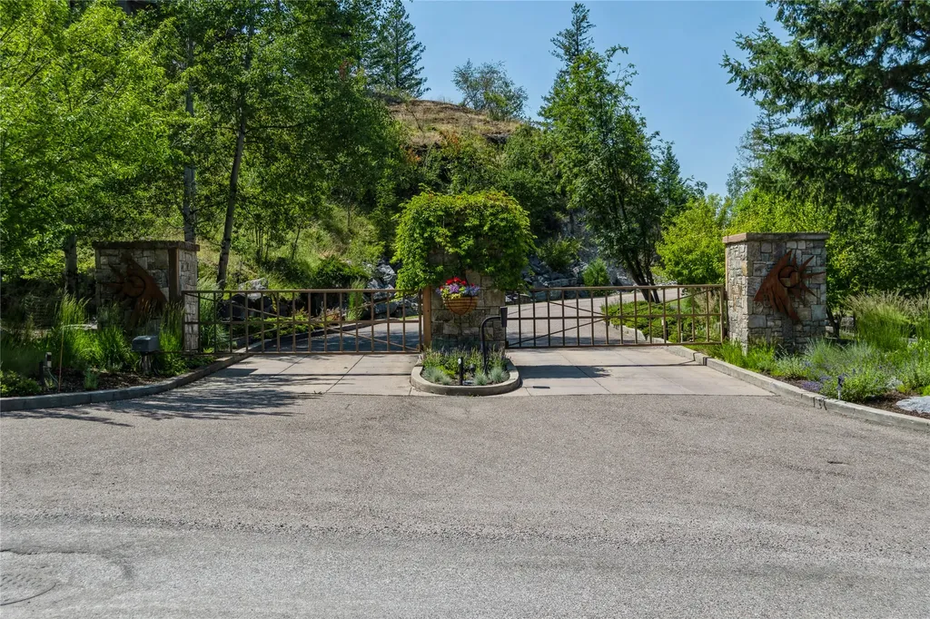 44 Rock Ridge Way Bigfork MT 59911