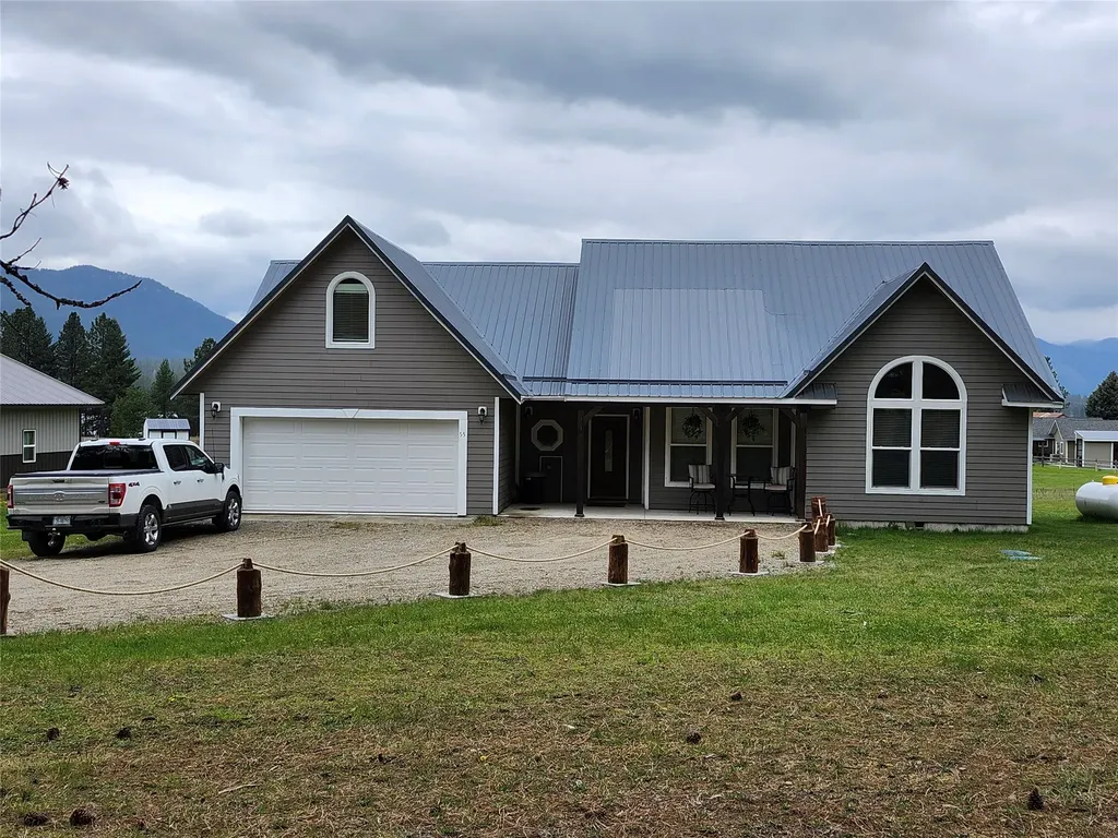 55 Lakeview Road Trout Creek MT 59874