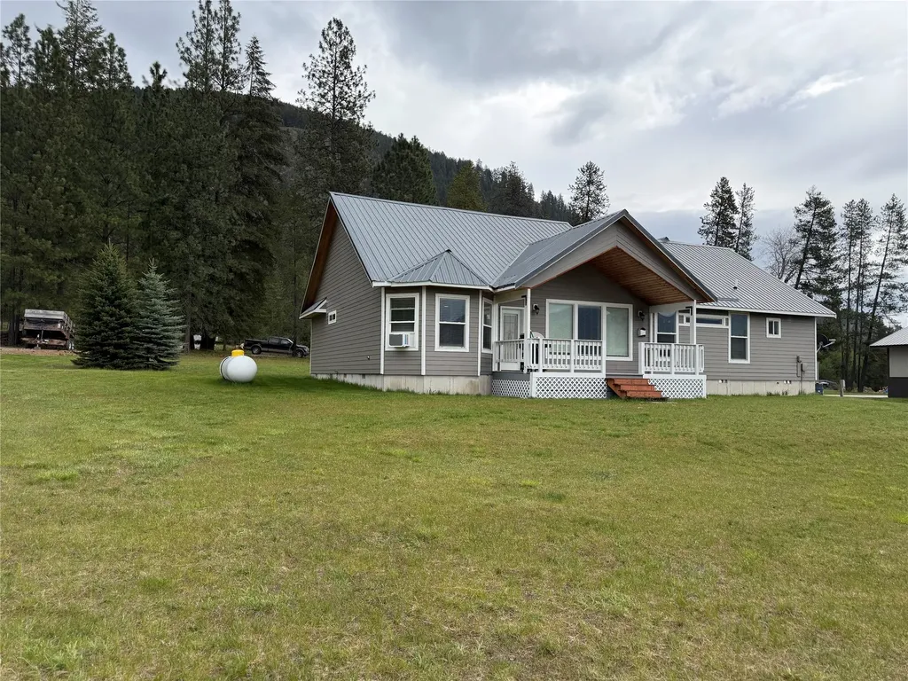 55 Lakeview Road Trout Creek MT 59874