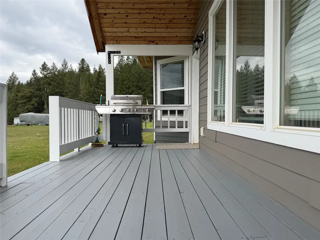 55 Lakeview Road Trout Creek MT 59874
