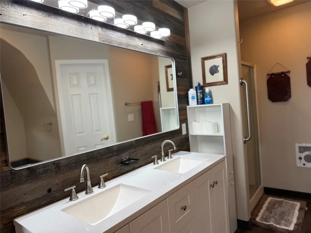 55 Lakeview Road Trout Creek MT 59874