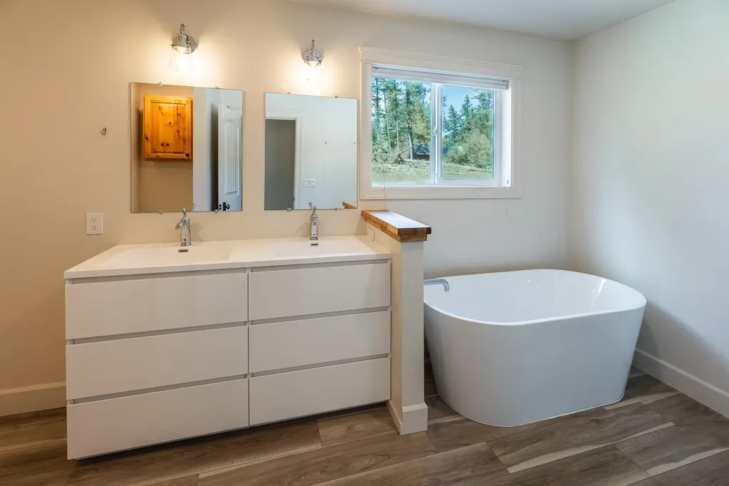 1004 Mooring Road Columbia Falls MT 59912