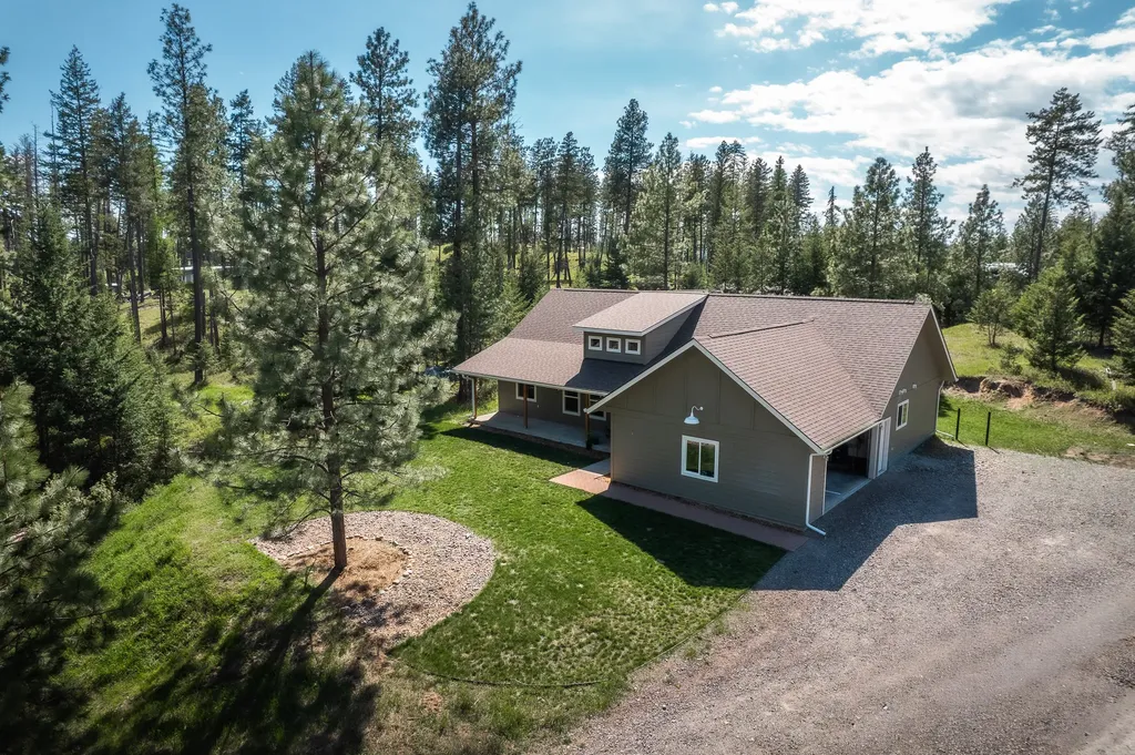 1004 Mooring Road Columbia Falls MT 59912