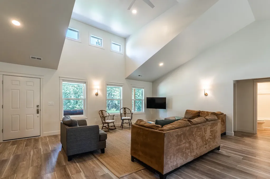 1004 Mooring Road Columbia Falls MT 59912