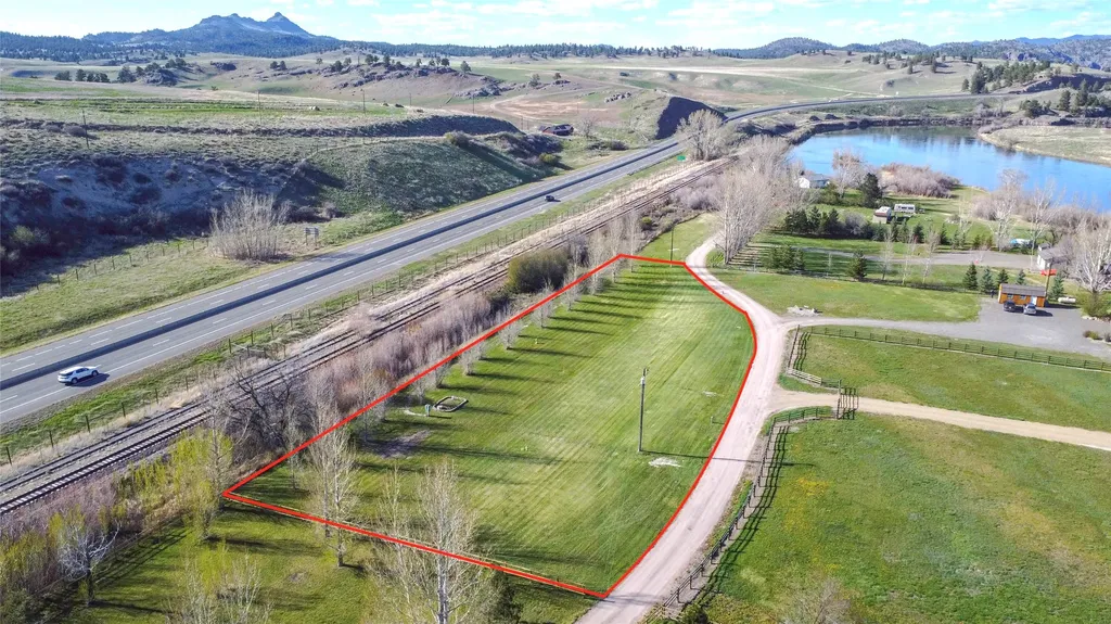 156 Barnes Lane Wolf Creek MT 59648
