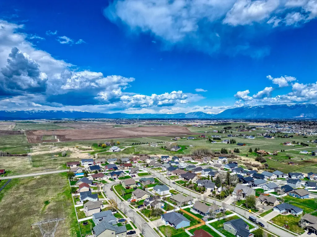 105 Oberlin Loop Kalispell MT 59901