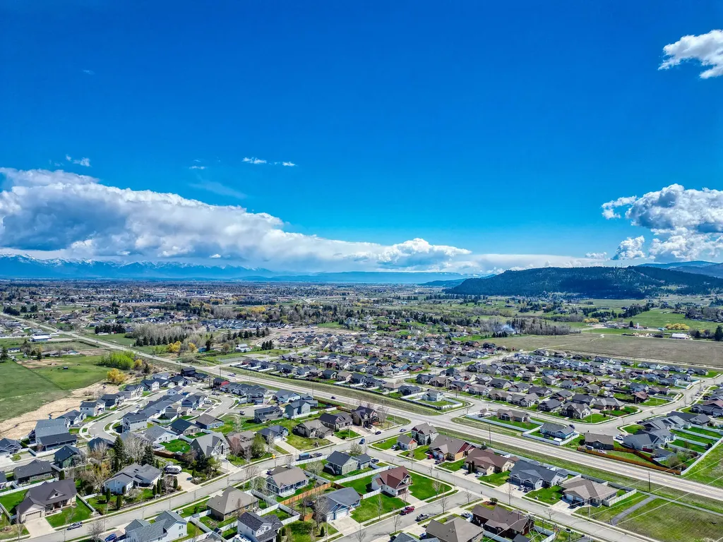 105 Oberlin Loop Kalispell MT 59901