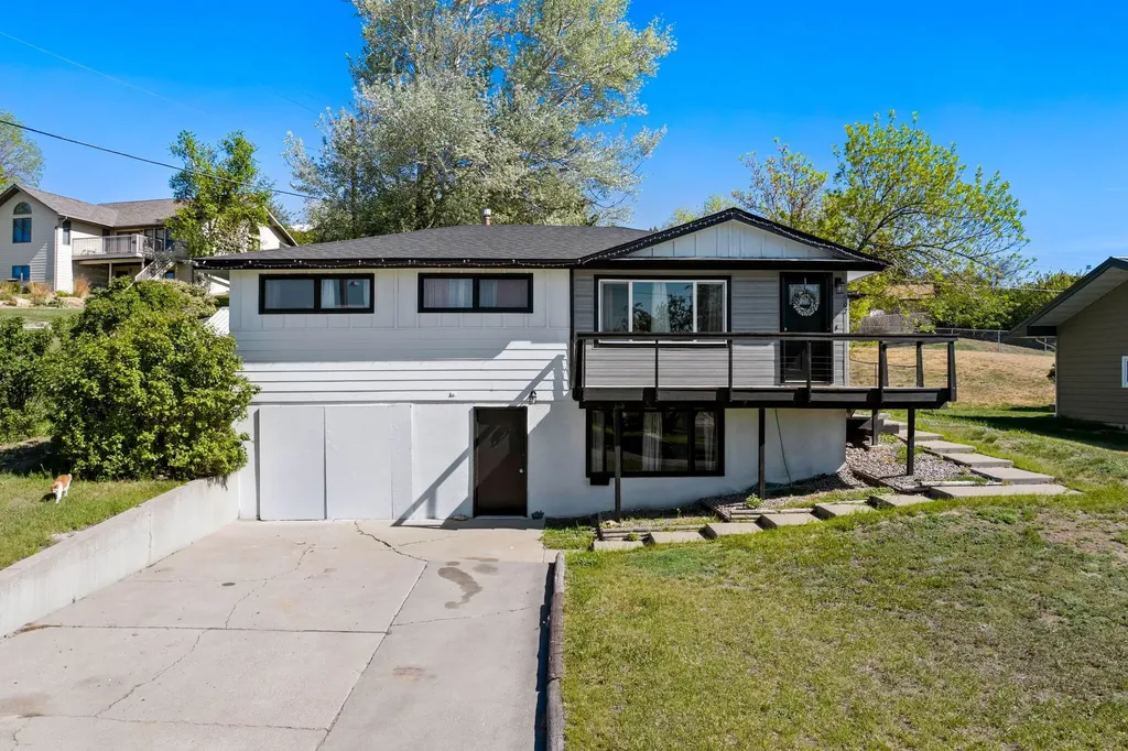 507 29th Avenue NE Great Falls MT 59404