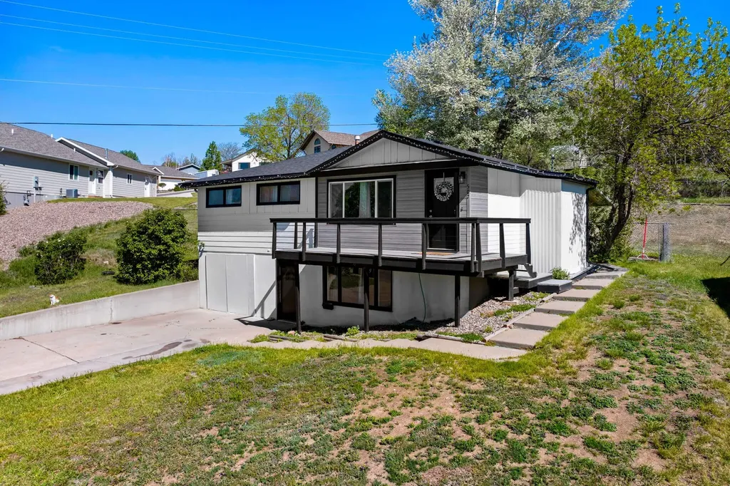 507 29th Avenue NE Great Falls MT 59404