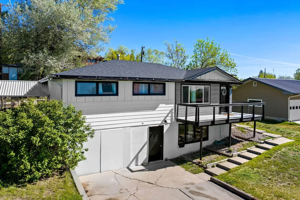 507 29th Avenue NE Great Falls MT 59404