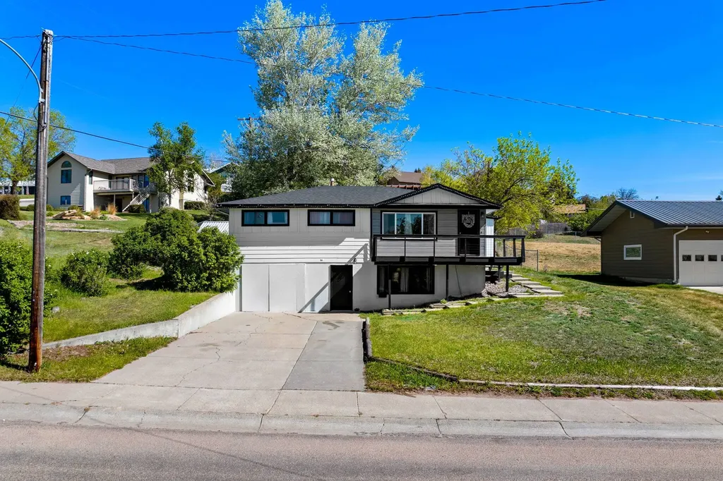 507 29th Avenue NE Great Falls MT 59404