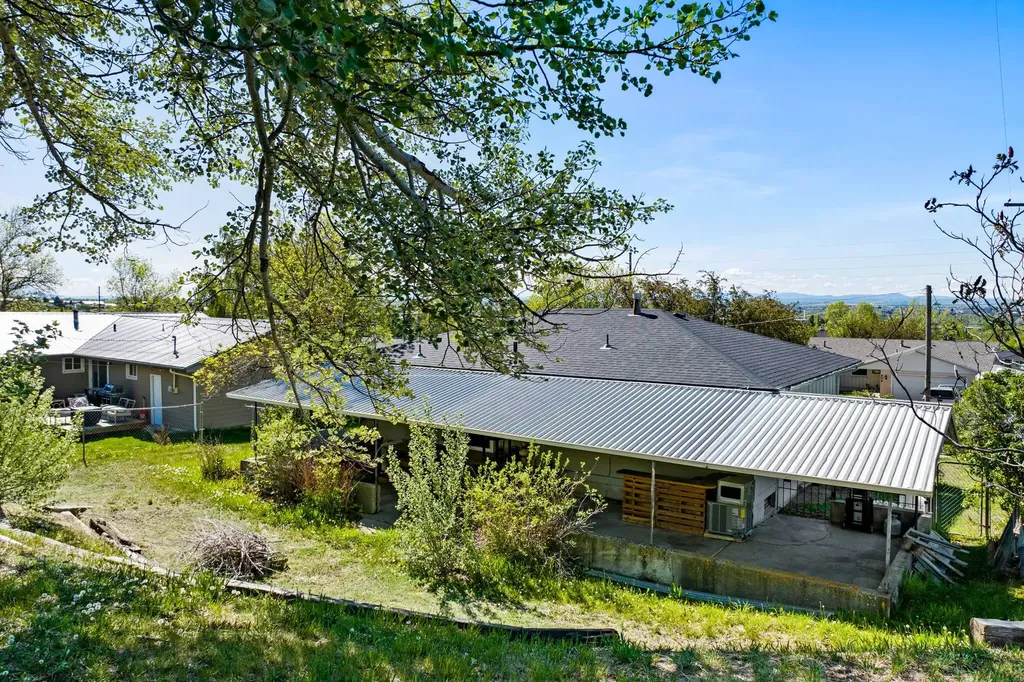 507 29th Avenue NE Great Falls MT 59404