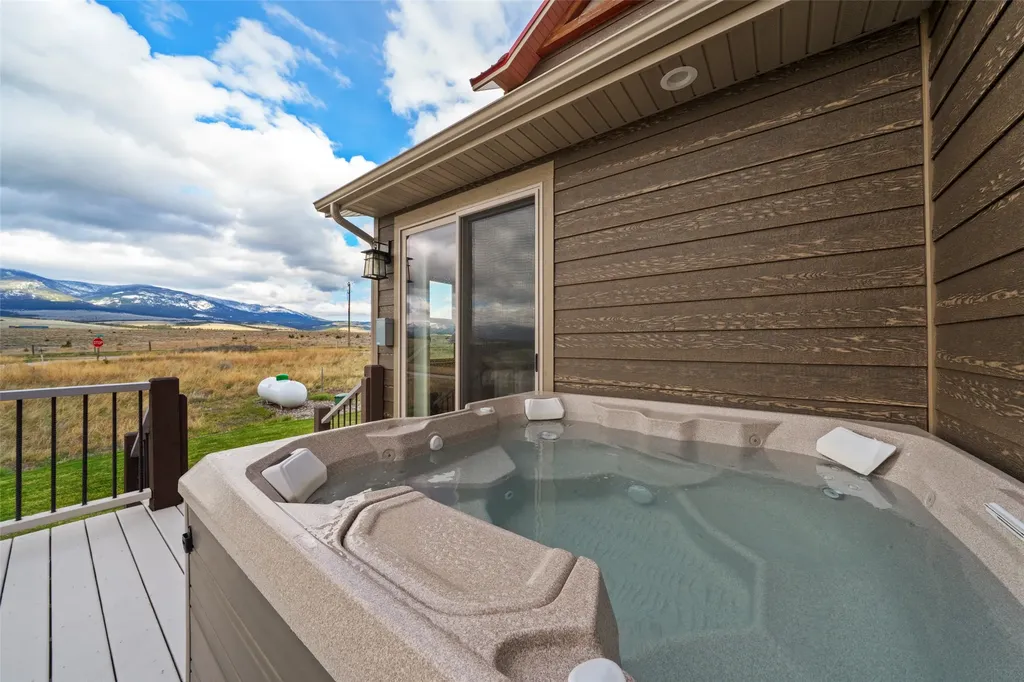 64 Dimanche Drive Townsend MT 59644