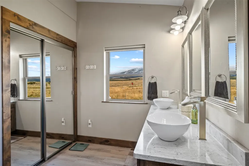 64 Dimanche Drive Townsend MT 59644