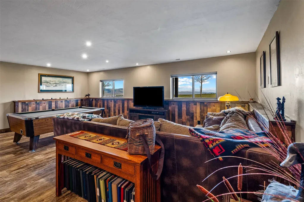 64 Dimanche Drive Townsend MT 59644