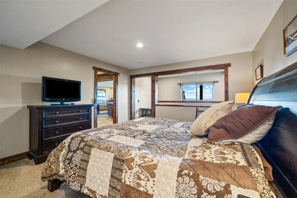 64 Dimanche Drive Townsend MT 59644