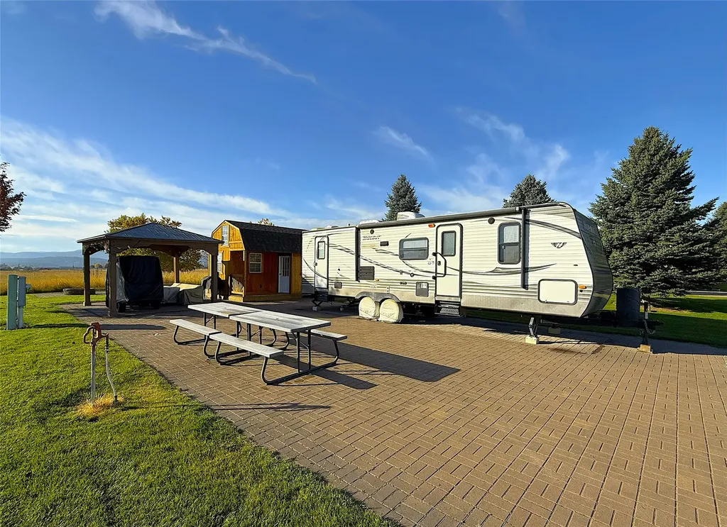 167 & 170 Kingfisher Loop Eureka MT 59917