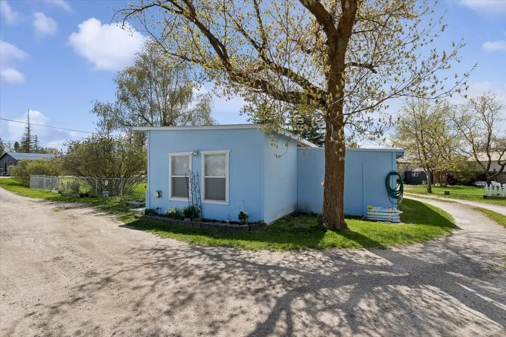 1575 Mount Highway 35 Kalispell MT 59901