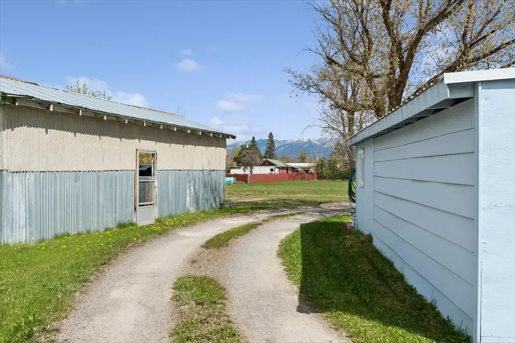 1575 Mount Highway 35 Kalispell MT 59901