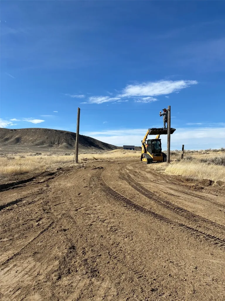 60 Five Mile Creek Road Edgar MT 59026