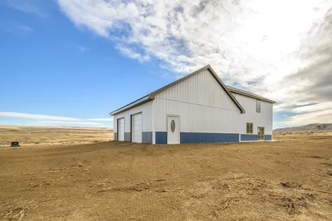 60 Five Mile Creek Road Edgar MT 59026