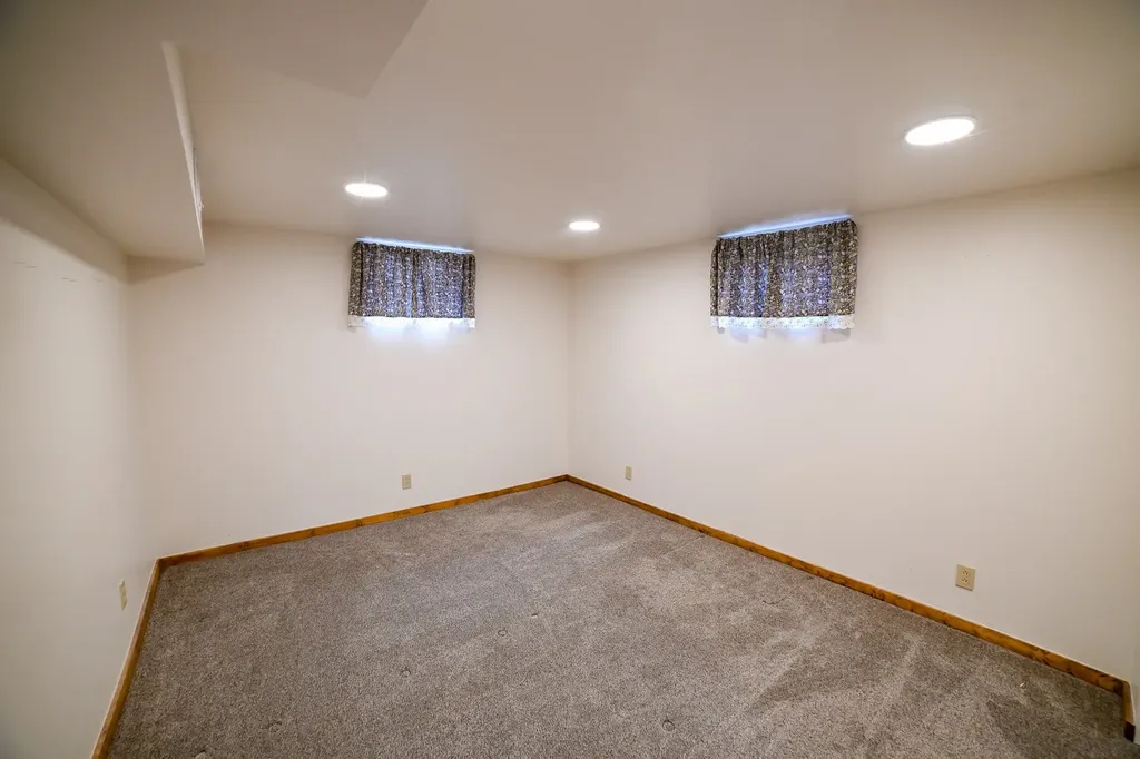 2223 Cherry Drive Great Falls MT 59404