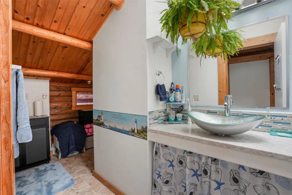 136 Brown Bear Lane De Borgia MT 59830