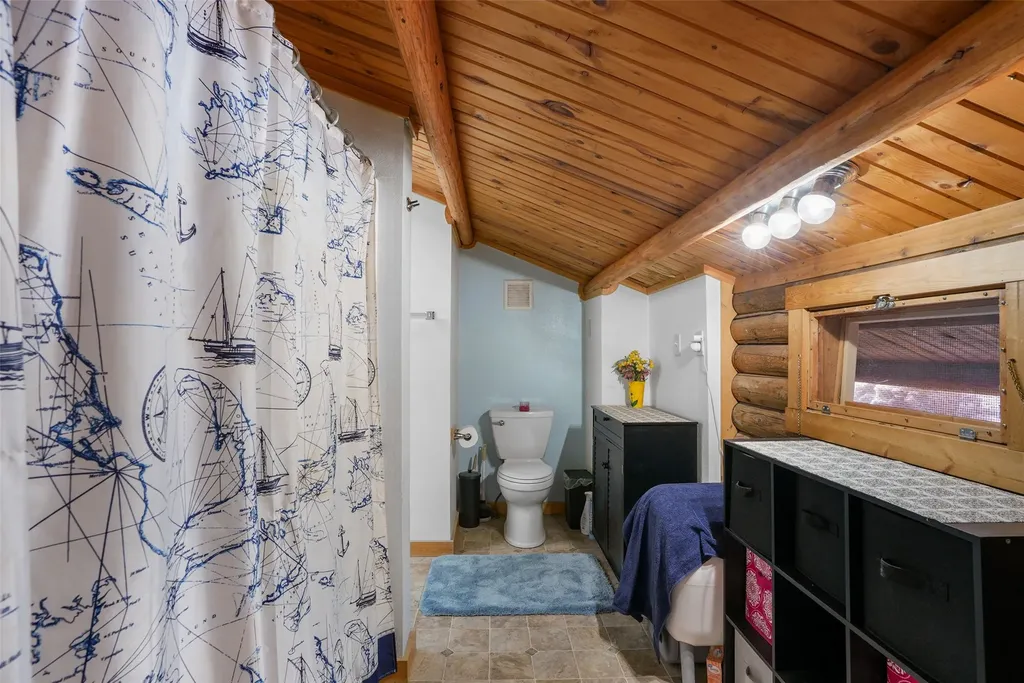 136 Brown Bear Lane De Borgia MT 59830