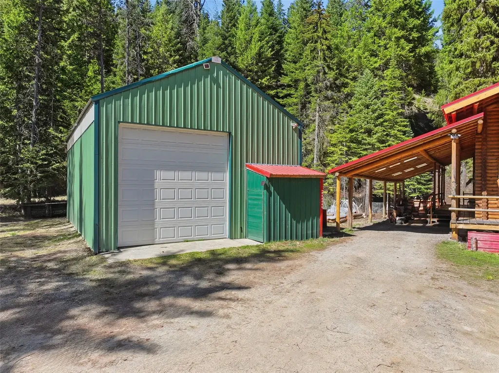 136 Brown Bear Lane De Borgia MT 59830