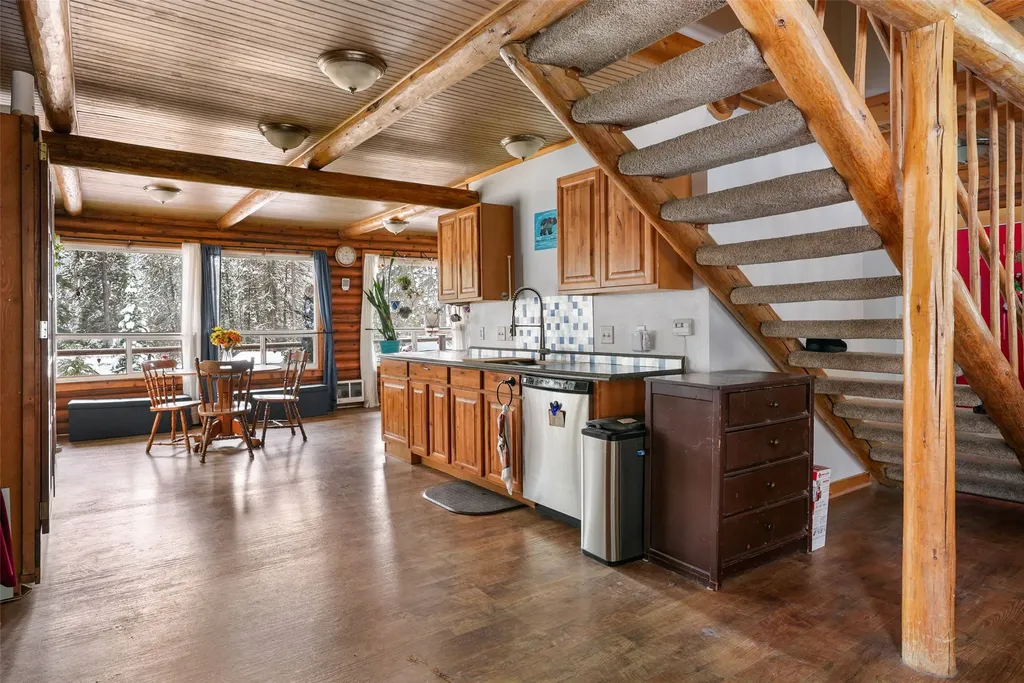136 Brown Bear Lane De Borgia MT 59830